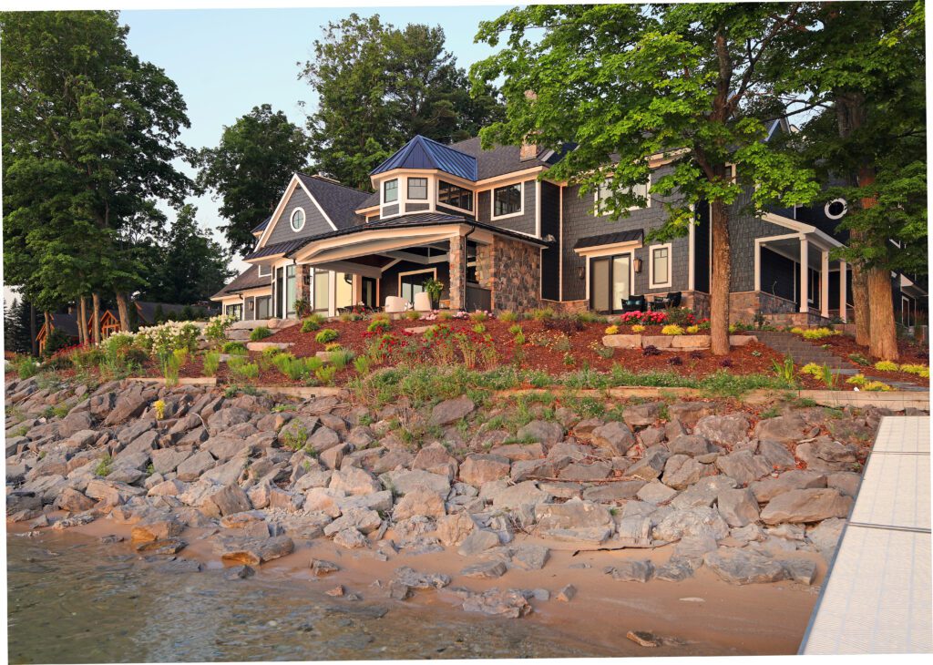 Private Residence in West Grand Traverse Bay Private Residence in West Grand Traverse Bay