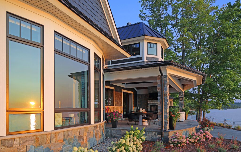 Private Residence in West Grand Traverse Bay Private Residence in West Grand Traverse Bay