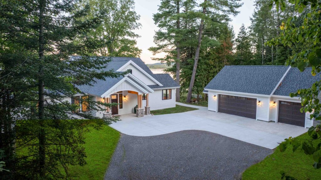 Lake Bellaire Cottage image